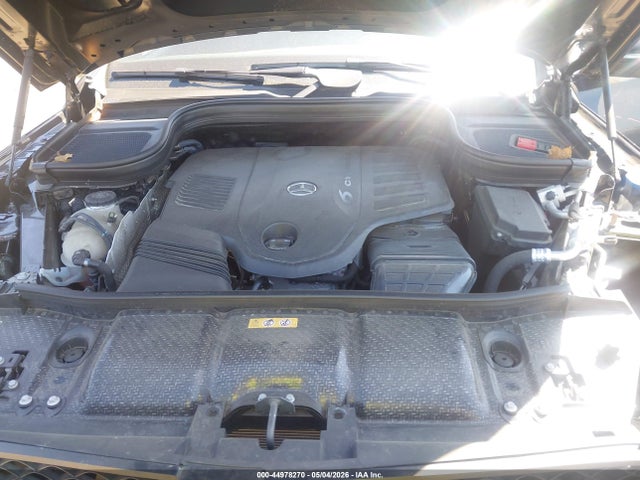 Продажа на аукционе авто 2022 Mercedes-benz Gls 450 4matic, vin: 4JGFF5KE2NA662741, номер лота: 44978270