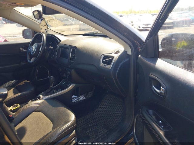 2019 Jeep Compass Latitude Fwd მანქანა იყიდება აუქციონზე, vin: 3C4NJCBB8KT658318, აუქციონის ნომერი: 44978291