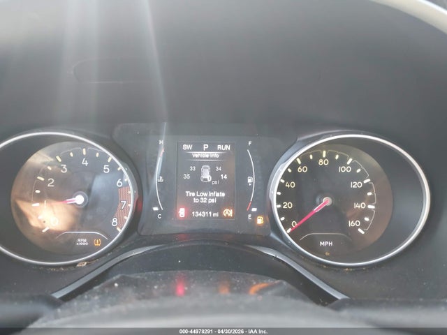 2019 Jeep Compass Latitude Fwd მანქანა იყიდება აუქციონზე, vin: 3C4NJCBB8KT658318, აუქციონის ნომერი: 44978291
