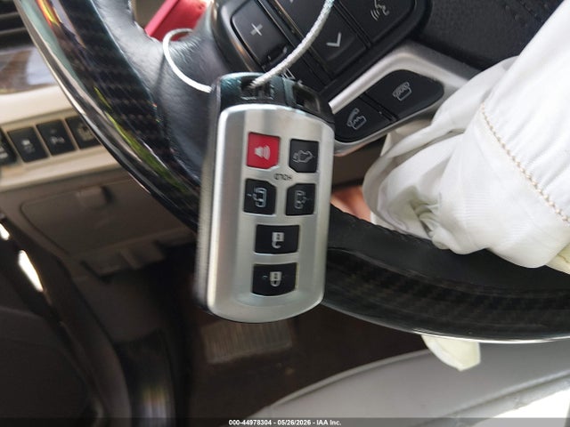 44978304 :رقم المزاد ، 5TDYK3DC2GS750249 vin ، 2016 Toyota Sienna Xle 8 Passenger مزاد بيع