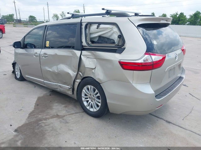 44978304 :رقم المزاد ، 5TDYK3DC2GS750249 vin ، 2016 Toyota Sienna Xle 8 Passenger مزاد بيع