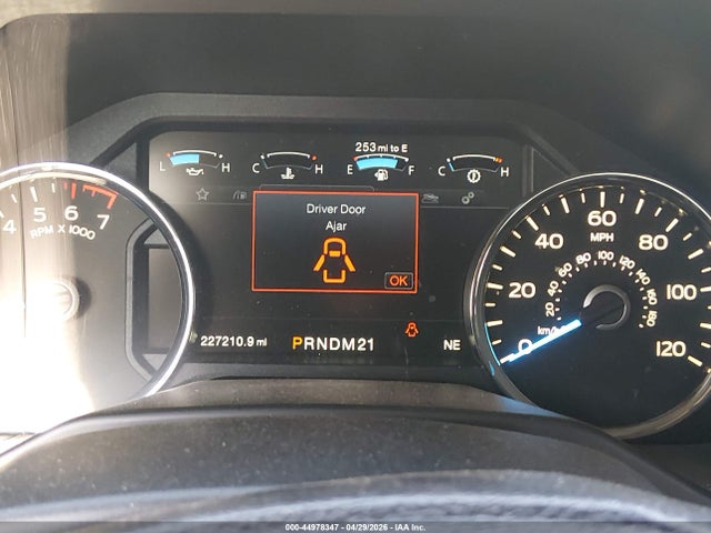 44978347 :رقم المزاد ، 1FTEW1EG8FKD90052 vin ، 2015 Ford F-150 Lariat مزاد بيع