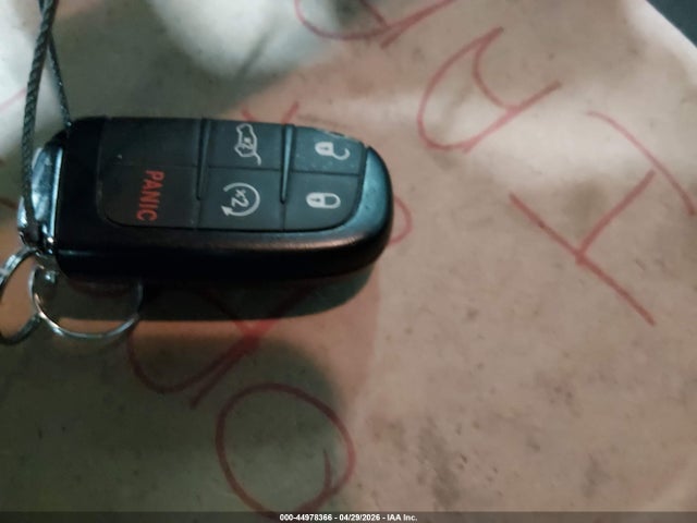 44978366 :رقم المزاد ، 3C4NJDBN1PT563283 vin ، 2023 Jeep Compass Latitude 4x4 مزاد بيع
