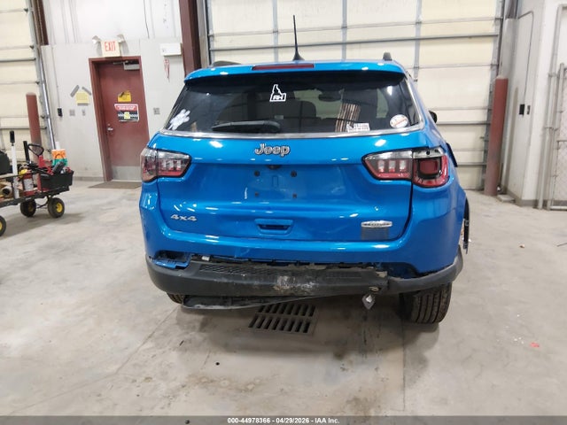 44978366 :رقم المزاد ، 3C4NJDBN1PT563283 vin ، 2023 Jeep Compass Latitude 4x4 مزاد بيع