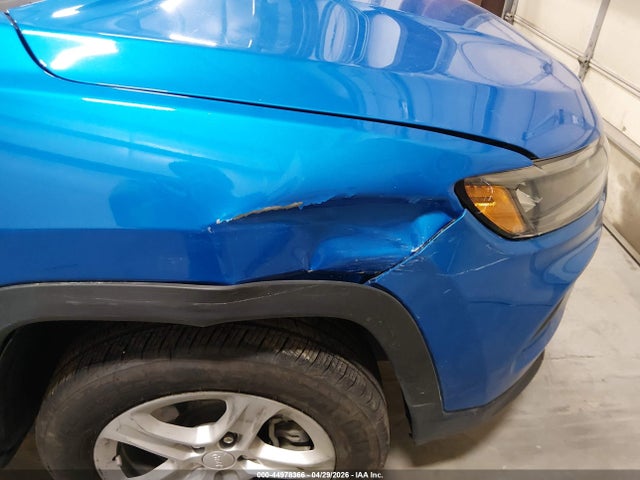 44978366 :رقم المزاد ، 3C4NJDBN1PT563283 vin ، 2023 Jeep Compass Latitude 4x4 مزاد بيع