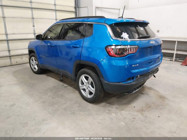 44978366 :رقم المزاد ، 3C4NJDBN1PT563283 vin ، 2023 Jeep Compass Latitude 4x4 مزاد بيع