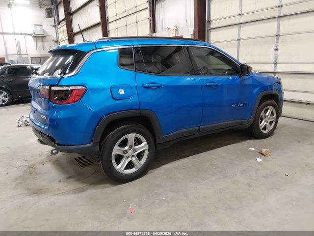 44978366 :رقم المزاد ، 3C4NJDBN1PT563283 vin ، 2023 Jeep Compass Latitude 4x4 مزاد بيع