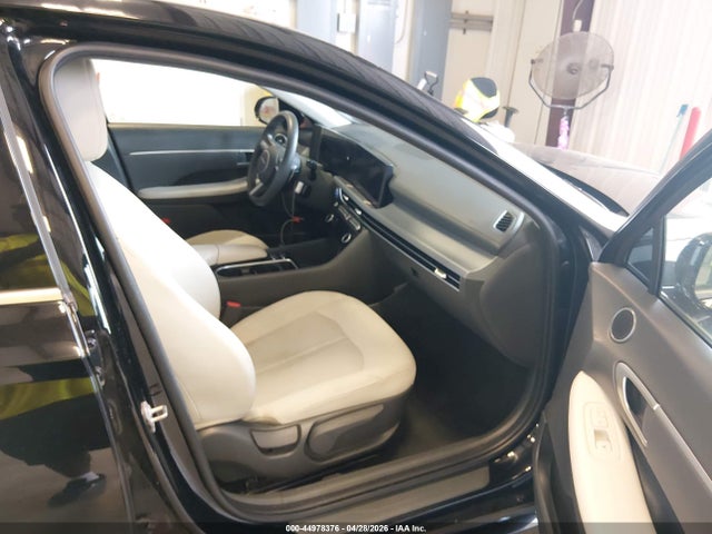 2024 Hyundai Sonata Sel მანქანა იყიდება აუქციონზე, vin: KMHL64JA5RA379770, აუქციონის ნომერი: 44978376