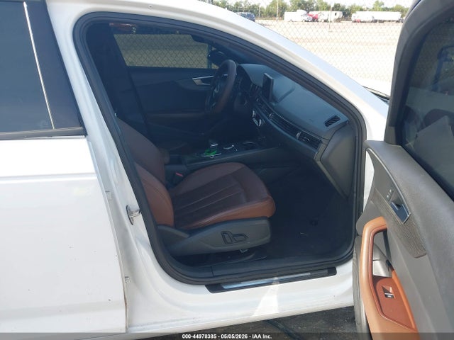 44978385 :رقم المزاد ، WAUGMAF43HN049756 vin ، 2017 Audi A4 2.0t Ultra Premium مزاد بيع