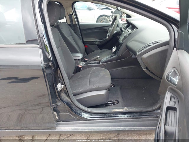 44978401 :رقم المزاد ، 1FADP3F23GL202563 vin ، 2016 Ford Focus Se مزاد بيع