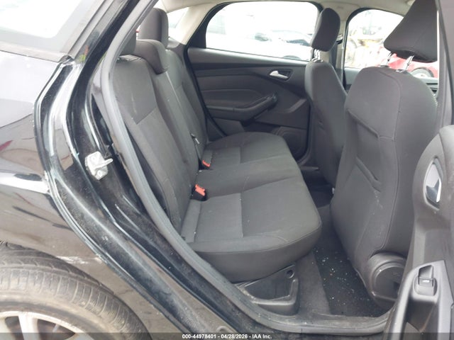 44978401 :رقم المزاد ، 1FADP3F23GL202563 vin ، 2016 Ford Focus Se مزاد بيع