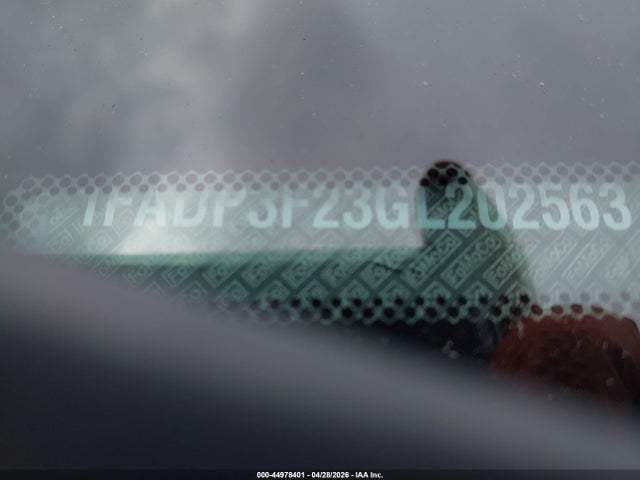 44978401 :رقم المزاد ، 1FADP3F23GL202563 vin ، 2016 Ford Focus Se مزاد بيع