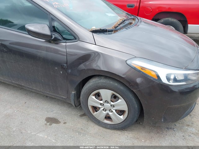 44978437 :رقم المزاد ، 3KPFK4A71HE031834 vin ، 2017 Kia Forte Lx مزاد بيع
