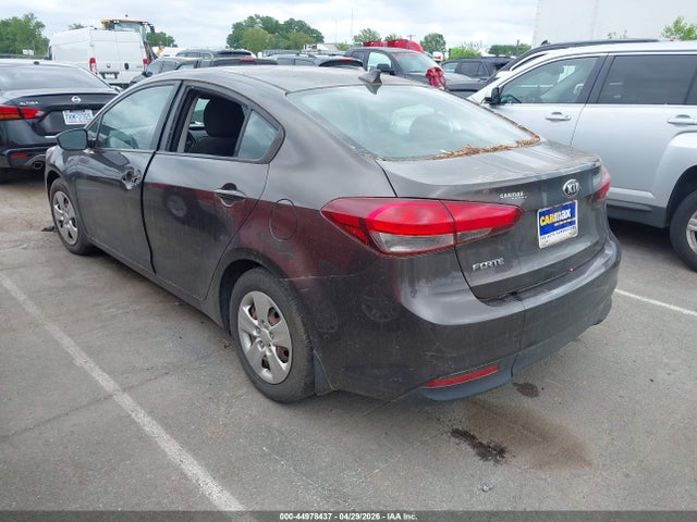 44978437 :رقم المزاد ، 3KPFK4A71HE031834 vin ، 2017 Kia Forte Lx مزاد بيع