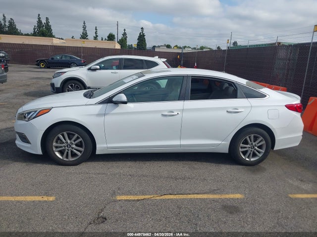Hyundai SONATA ECO 2015 5NPE24AA5FH155539 Image 14