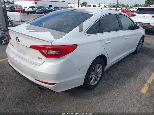 Hyundai SONATA ECO 2015 5NPE24AA5FH155539 Image 4