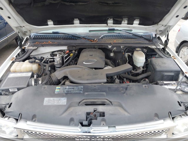 44978490 :رقم المزاد ، 3GNFK16Z35G228357 vin ، 2005 Chevrolet Suburban 1500 Lt مزاد بيع