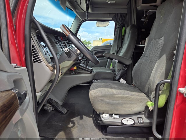 Продажа на аукционе авто 2016 Kenworth Construction T680, vin: 1XKYDP9X7GJ454478, номер лота: 44978506