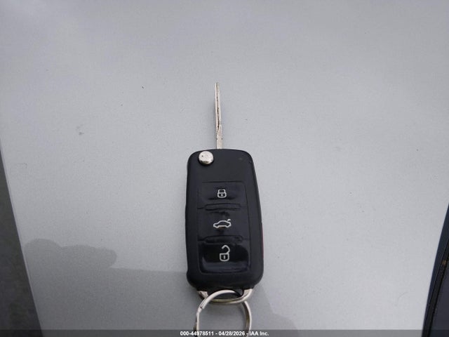 44978511 :رقم المزاد ، 1VWBN7A33DC003505 vin ، 2013 Volkswagen Passat 2.0l Tdi Se مزاد بيع