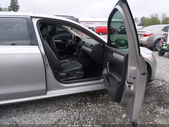 44978511 :رقم المزاد ، 1VWBN7A33DC003505 vin ، 2013 Volkswagen Passat 2.0l Tdi Se مزاد بيع
