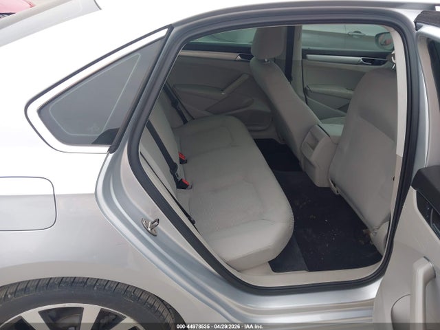 44978535 :رقم المزاد ، 1VWAS7A34GC051037 vin ، 2016 Volkswagen Passat 1.8t S مزاد بيع