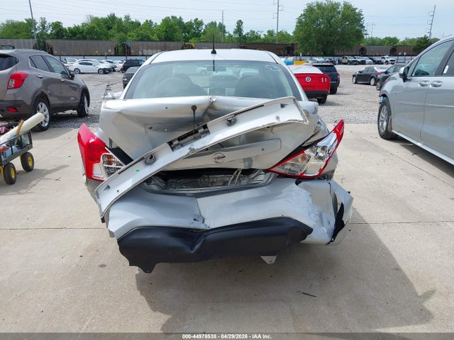 44978538 :رقم المزاد ، 3N1CN7AP9HK464690 vin ، 2017 Nissan Versa 1.6 Sv مزاد بيع