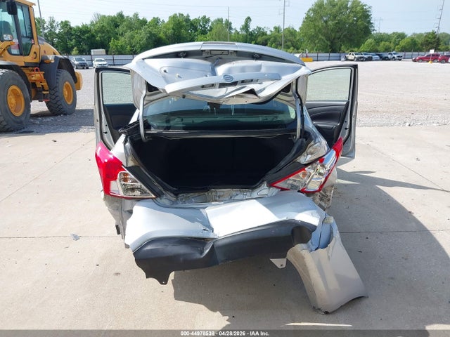 44978538 :رقم المزاد ، 3N1CN7AP9HK464690 vin ، 2017 Nissan Versa 1.6 Sv مزاد بيع