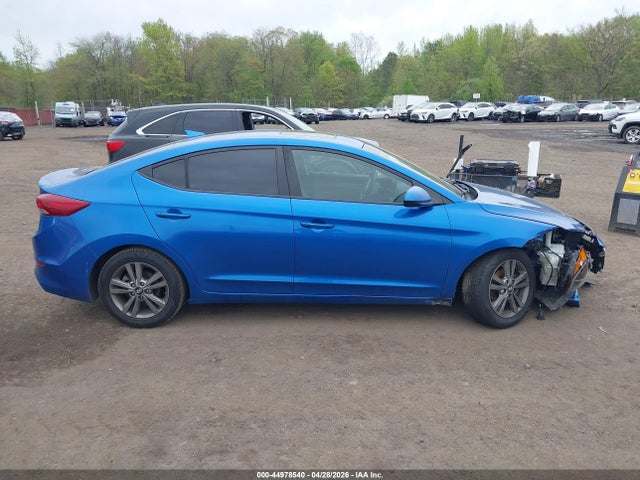 44978540 :رقم المزاد ، 5NPD84LF7JH302651 vin ، 2018 Hyundai Elantra Value Edition مزاد بيع