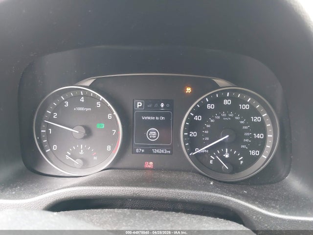 44978540 :رقم المزاد ، 5NPD84LF7JH302651 vin ، 2018 Hyundai Elantra Value Edition مزاد بيع