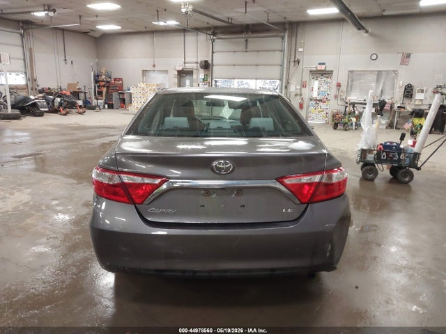 2016 Toyota Camry Le მანქანა იყიდება აუქციონზე, vin: 4T4BF1FK7GR527222, აუქციონის ნომერი: 44978560