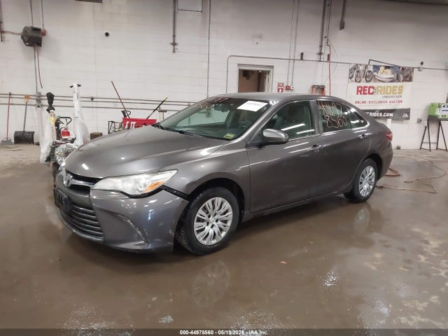 2016 Toyota Camry Le მანქანა იყიდება აუქციონზე, vin: 4T4BF1FK7GR527222, აუქციონის ნომერი: 44978560