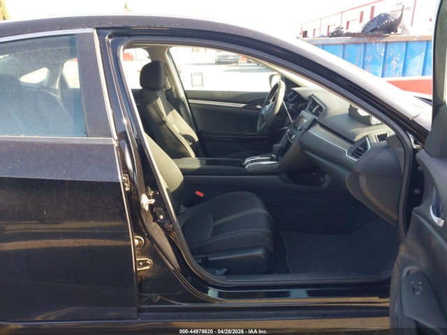 44978620 :رقم المزاد ، 2HGFC2F67GH551901 vin ، 2016 Honda Civic Lx مزاد بيع