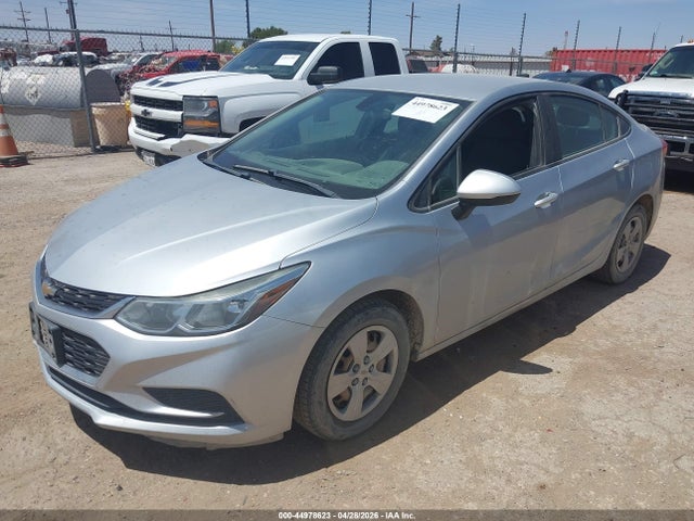 44978623 :رقم المزاد ، 1G1BC5SM9J7198608 vin ، 2018 Chevrolet Cruze Ls Auto مزاد بيع