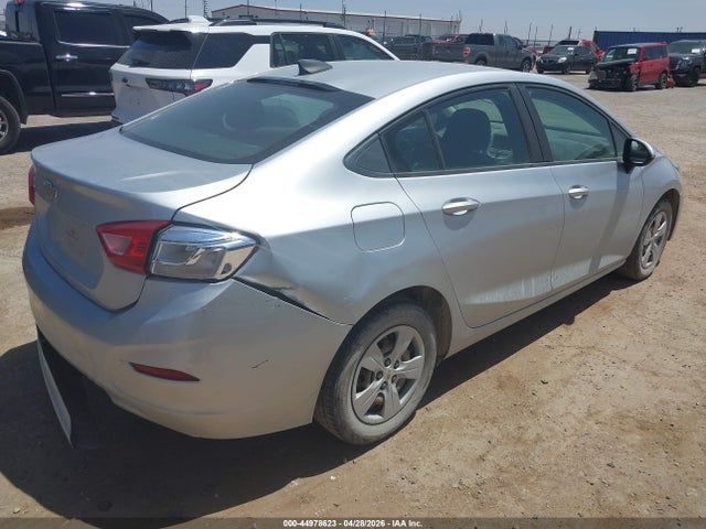 44978623 :رقم المزاد ، 1G1BC5SM9J7198608 vin ، 2018 Chevrolet Cruze Ls Auto مزاد بيع