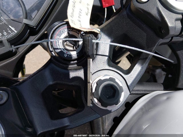 Kawasaki EX400 2023 JKAEXKH14PDAR7472 Image 11