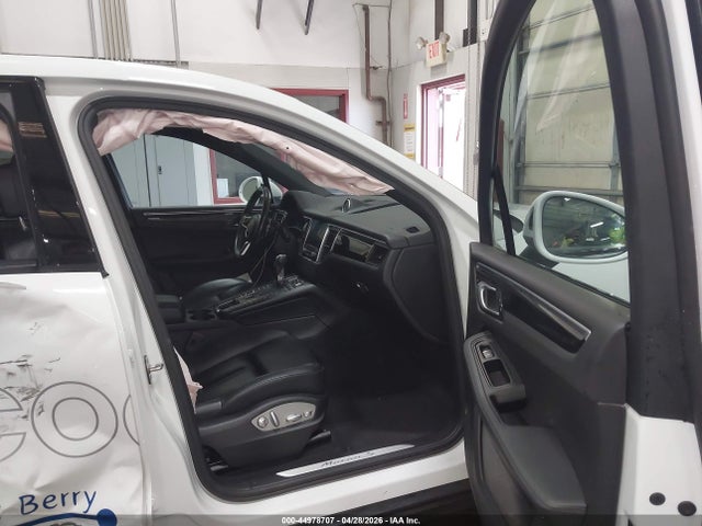 Продажа на аукционе авто 2017 Porsche Macan S, vin: WP1AB2A5XHLB21146, номер лота: 44978707