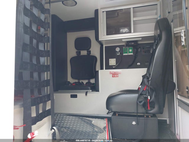 Продаж на аукціоні авто 2022 Ford Medx Ambulance, vin: 1FDWE3FN7NDC07304, номер лоту: 44978719