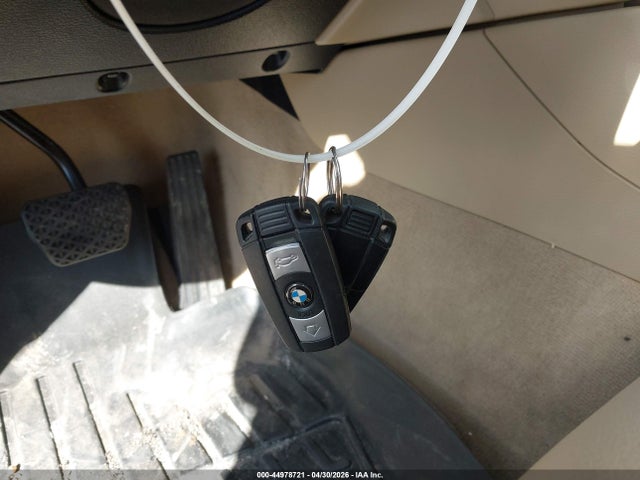 Продажа на аукционе авто 2015 Bmw X1 Xdrive28i, vin: WBAVL1C57FVY34561, номер лота: 44978721
