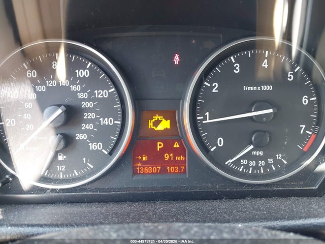Продажа на аукционе авто 2015 Bmw X1 Xdrive28i, vin: WBAVL1C57FVY34561, номер лота: 44978721