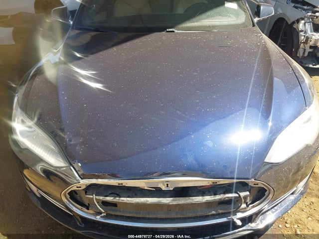 44978727 :رقم المزاد ، 5YJSA1H40FF081112 vin ، 2015 Tesla Model S 85d/p85d مزاد بيع