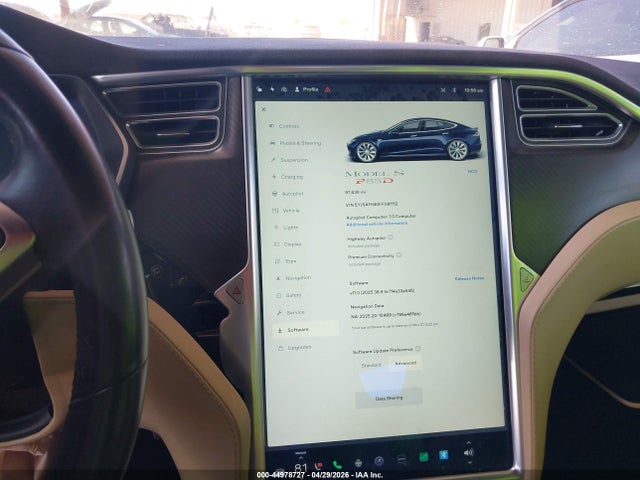 44978727 :رقم المزاد ، 5YJSA1H40FF081112 vin ، 2015 Tesla Model S 85d/p85d مزاد بيع