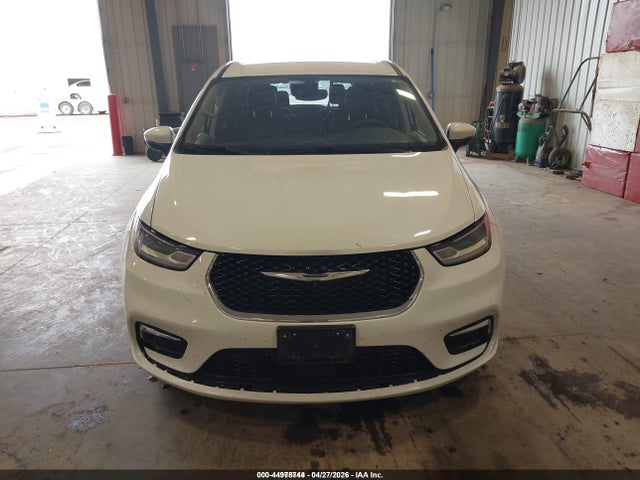 2023 Chrysler Pacifica Hybrid Touring L მანქანა იყიდება აუქციონზე, vin: 2C4RC1L74PR588773, აუქციონის ნომერი: 44978744