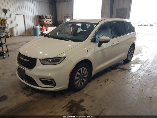 2023 Chrysler Pacifica Hybrid Touring L მანქანა იყიდება აუქციონზე, vin: 2C4RC1L74PR588773, აუქციონის ნომერი: 44978744
