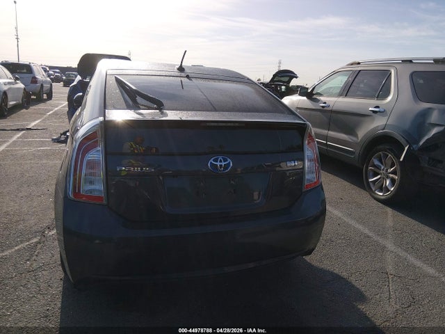 44978788 :رقم المزاد ، JTDKN3DU8D5550290 vin ، 2013 Toyota Prius Three مزاد بيع