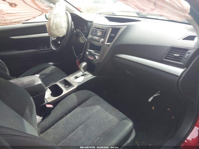 2014 Subaru Outback 2.5i მანქანა იყიდება აუქციონზე, vin: 4S4BRBAC1E3204939, აუქციონის ნომერი: 44978789