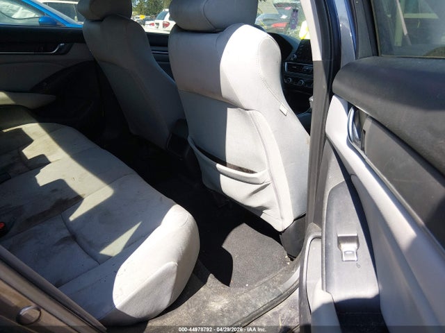 1HGCV1F11KA058413 Honda ACCORD LX