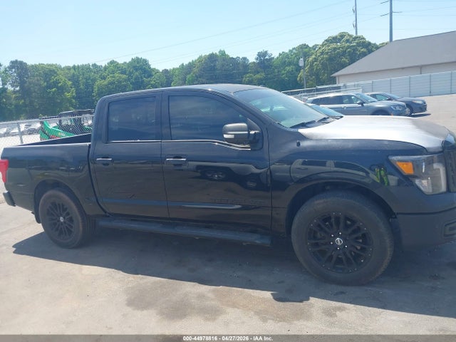 44978816 :رقم المزاد ، 1N6AA1E50JN531311 vin ، 2018 Nissan Titan Sv مزاد بيع
