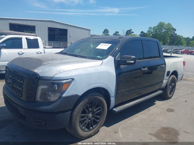 44978816 :رقم المزاد ، 1N6AA1E50JN531311 vin ، 2018 Nissan Titan Sv مزاد بيع