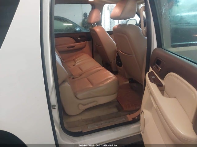 44978853 :رقم المزاد ، 1GKFK66897J271975 vin ، 2007 Gmc Yukon Xl 1500 Denali مزاد بيع