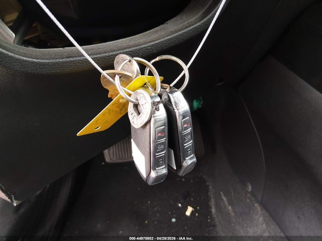 KNDJ23AU2N7799117 KIA SOUL LX